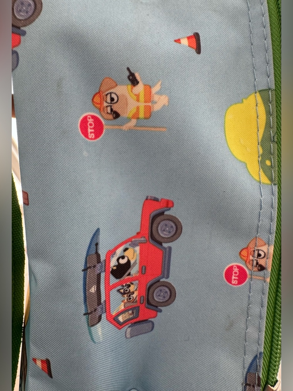 Bluey Backpack & Lunchbag - Picture 5 of 11